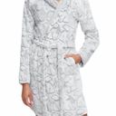 Vera Bradley  Berry Merry Bathrobe, Gray, Medium Photo 4