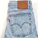 Levi’s Levi's Straight Leg Wedgie Jeans Light Wash Size 26 Crop Rigid Cotton Nonstretch Photo 7