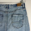 American Eagle  Curvy Mom Jeans Sz 14 Light Acid Wash Distressed Photo 12