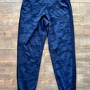 Athleta  Brooklyn Textured Navy Blue Camo Jogger Pants Size 6 Photo 0