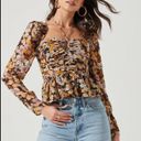 ASTR  The Label Toni Ruched Halter long sleeve peplum floral top Photo 6