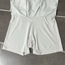 Peter Millar  Golf Skort size Medium Photo 7