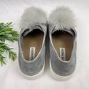 Steve Madden Bryanne Casual Platform Sneakers Fuzzy Pompom Cute Gray Size 9.5 Photo 5