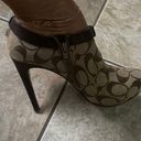 Coach signature boots sz 6   sexy  boot for the ankle with the lock Photo 3