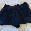 Lululemon Hotty Hot Short 2.5” Photo 0