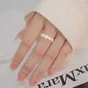 Daisy  Ring size 7+ Photo 3