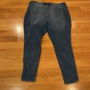 Time And Tru  high rise curvy jeans size 16 . Photo 6