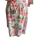 Show Me Your Mumu beautiful lightweight Robe, white with bright pink flowers, comes with belt, size is one size small/medium, excellent condition Photo 8