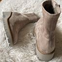 Coconuts by Matisse New Coconuts Hudson women’s taupe casual ankle boots, size 7.5M Photo 8