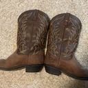 Brown cowboy boots 7.5 women Photo 1