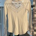 love on a hanger beautiful cream lace thermal top. Photo 2