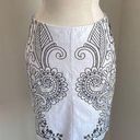 New York & Co. Pencil Skirt Women's Size 6 White Lace Photo 0