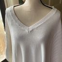 Vera Wang Womens Off white oversized knitted poncho sweater, Size S/M Photo 2