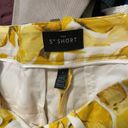 White House | Black Market  Mid-Rise 5-Inch Smooth
Stretch Shorts Yellow Floral Photo 3