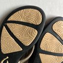 Olukai  Ho’opio Sandals bubbly/ black size 7 flip flops Photo 6