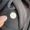 Lululemon  Define Jacket Hooded Edition Classic Black Nulu Size 8 Medium W4BQYS Photo 4