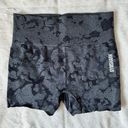 Gymshark Seamless Shorts Photo 2