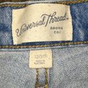 Universal Threads Universal Thread Vintage Straight Cutoff Light Wash Denim Shorts Size 12 Photo 2