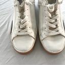 DV by Dolce Vit Women’s Dolce Vita White Sneaker With Fur Tongue and Heel Size 7.5 Photo 3