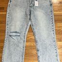 On Twelfth Twelve by  Women’s Distressed High-Rise Button Fly 90s Mom Jeans Sz 31 Photo 0