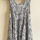 Ecote URBAN OUTFITTERS  LEAF PRINT BLOUSE TANK TOP WOMENS SIZE M BLACK WHITE Photo 0