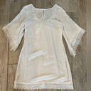 Socialite White Bell Sleeved Shift Dress Photo 5