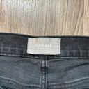 Everlane  The Cheeky Straight Jean in Washed Black Size 27 Crop Photo 4