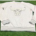 Nba  Chicago Bulls Vintage Womens White Logo Sweatshirt Medium Photo 2