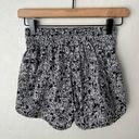 Lululemon  tracker shorts black patterned 4 Photo 7