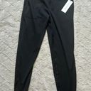 Yogalicious Black Joggers Photo 0