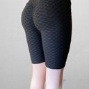 Scrunched up butt lifting leggings TikTok yoga shorts Black Photo 0