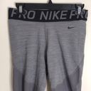 Nike  pro ladies tight fit athletic 8” legging shorts size large Photo 1