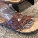 Baretraps Janice Womens brown loop toe slide sandals size 10 Photo 1