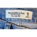 Abercrombie & Fitch  Women's Ultra High Rise 90s Slim Straight Jean Size 2/26 Photo 3