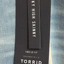 Torrid  Sky High Skinny Jeans Premium Stretch Light Wash Destroyed Size 26 R NWT Photo 4