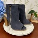 Shoedazzle  booties NWT Photo 0