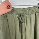 The Loft  Women’s Green Lyocell Lightweight Wide Leg Cropped Paper Bag Pants Medium M Photo 2