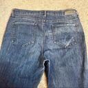 DKNY  SOHO Boot Jean, Size 10.  Frayed Cuff. Excellent condition. Photo 8