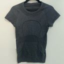 Lululemon  Swiftly Tech Short Sleeve Crew Tee Heathered Black Size 6 Photo 2