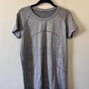 Lululemon Short Sleeve Swiftly Hip Length Grey Size 12 Photo 1