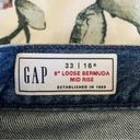 Gap  8 Inch Mid Rise '90s Loose Denim Bermuda Shorts Size 33 Photo 4