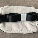 Lululemon Clean Lines Belt Bag 2L - White Opal Photo 6