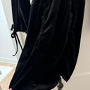 4S13NNA I Black Velvet Dress Photo 3