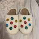 Aerie Size 7 White Smile Face Slippers  Photo 0