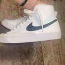 Nike blazer shoes Photo 1