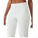 Spanx NWT  On-the-Go Ankle Slim Straight Pants  Classic White Photo 4