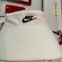 Nike Sports Visor Photo 0