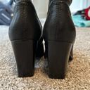 Frye Gorgeous Black Leather  Boots, Size 7M, Nearly New Condition Photo 4