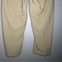 Patagonia  Inter-Continental khaki cropped capri hiking pants women’s size 6 Photo 5