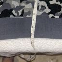 Simply Southern  Womens Sweater Size XXL Gray Camo Great Condition Super Soft Photo 7